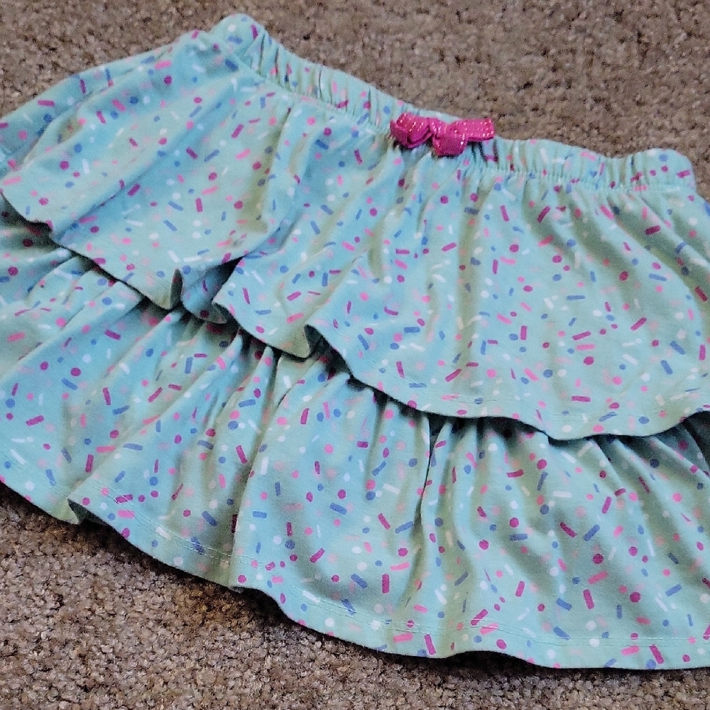 Girls 7/8  Mint Green Skirt